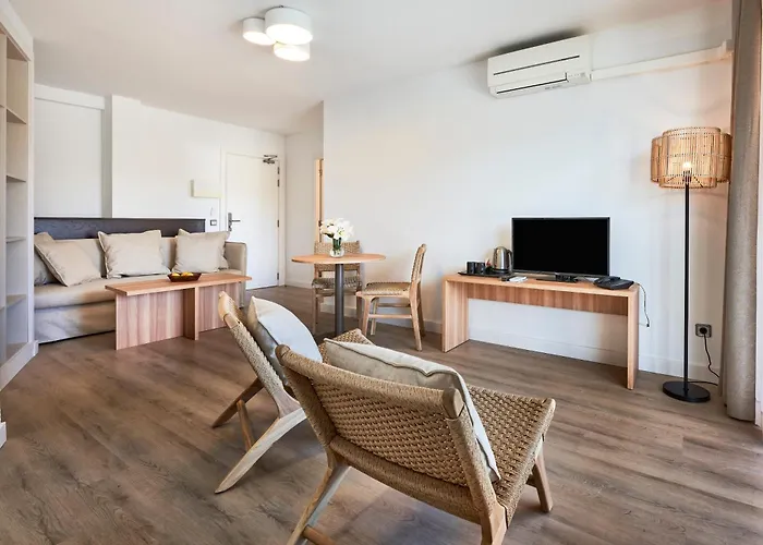 Flacalco Hotel & Apartments
